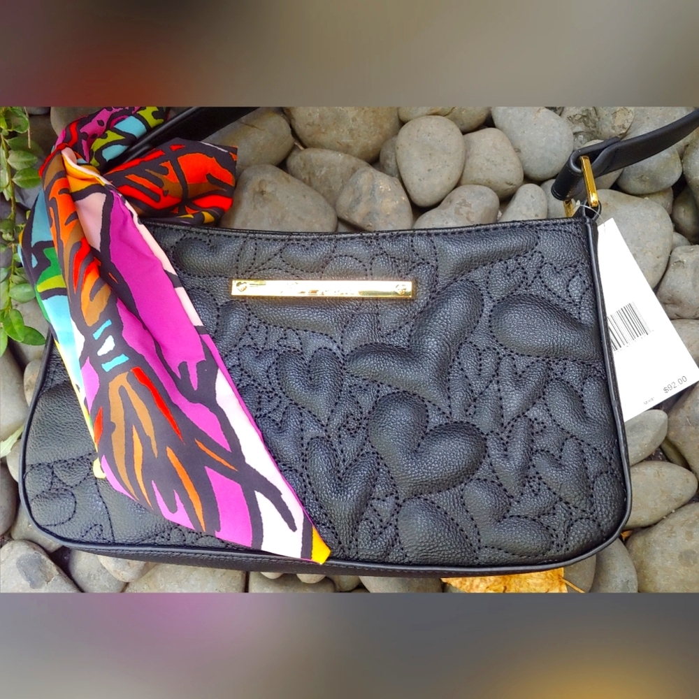 Betsey Johnson Leather 🖤💗 "Crossbody" Purse